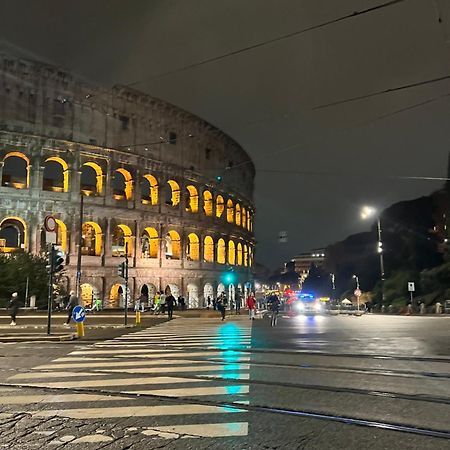 Al Colosseo Appartamento Vintage Рим Экстерьер фото
